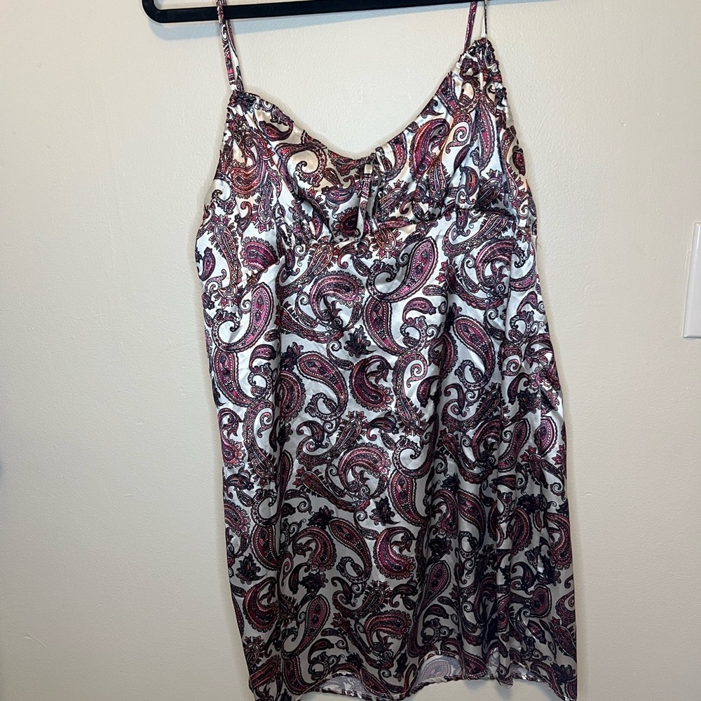 Silky Paisley Chemise Slip in White and Pink